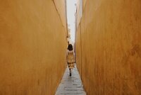 Top Tips to Help Women Travel Safer