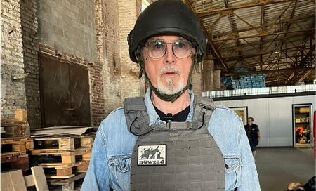 Actor Peter Egan films with Nowzad charity in Ukraine